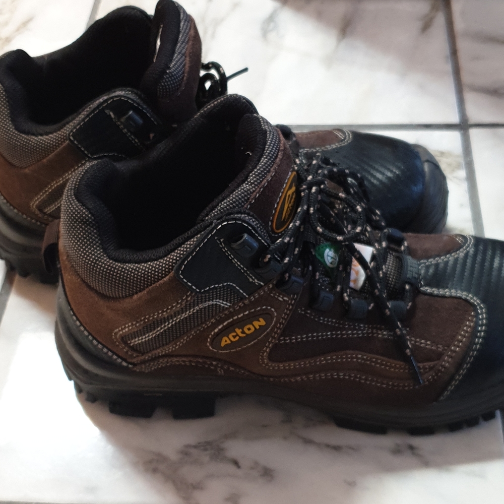 Acton Tough, Durable, Anti Slip Work Boots